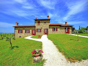 Villa with private pool in the hills near Cortona beautiful surroundings